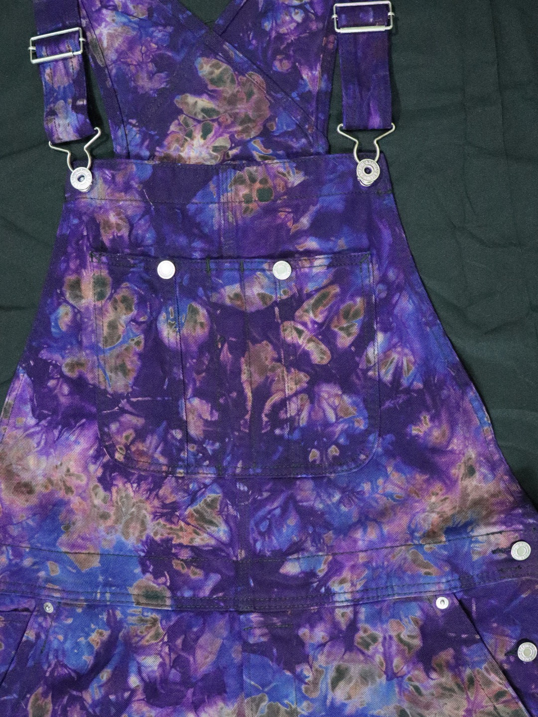 Violet Crackle
