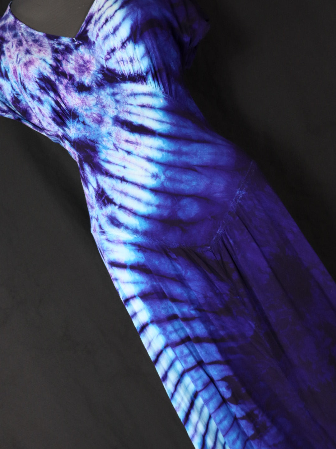 Violet Yin Vintage Sleeve