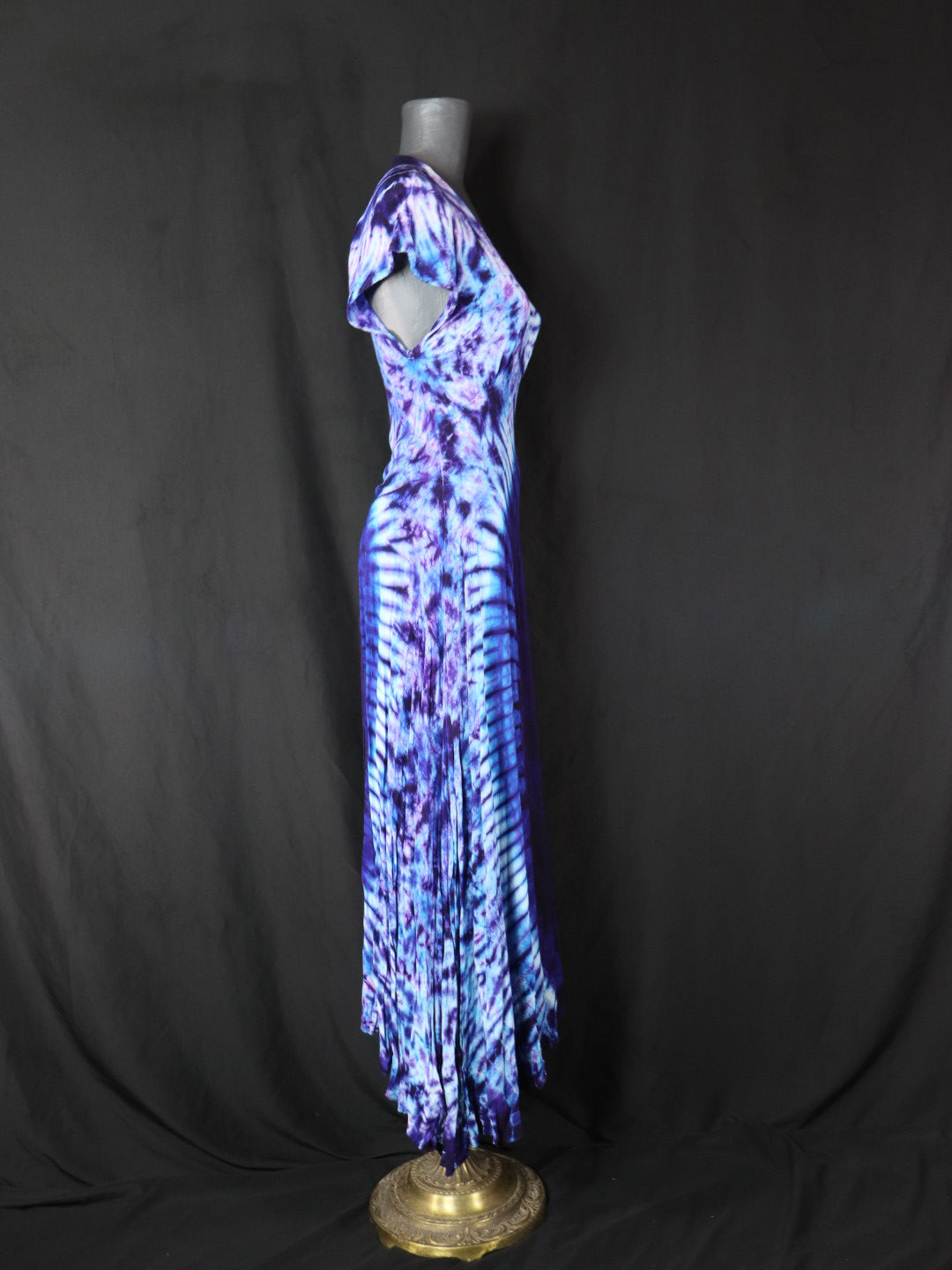 Violet Yin Vintage Sleeve