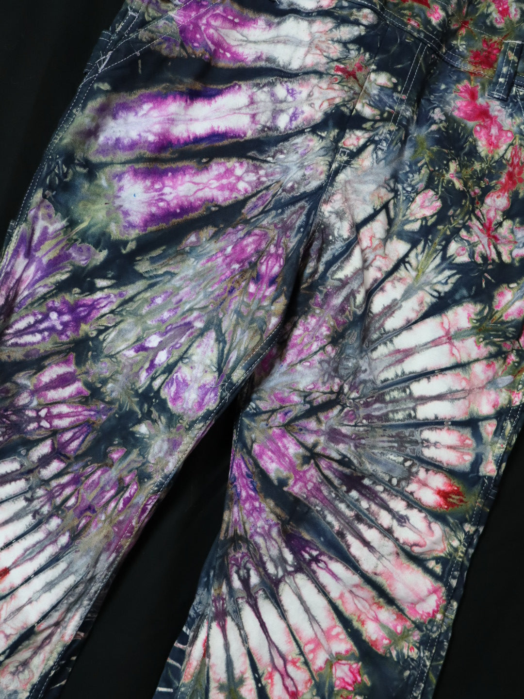 Womans Cut Blossom Yin