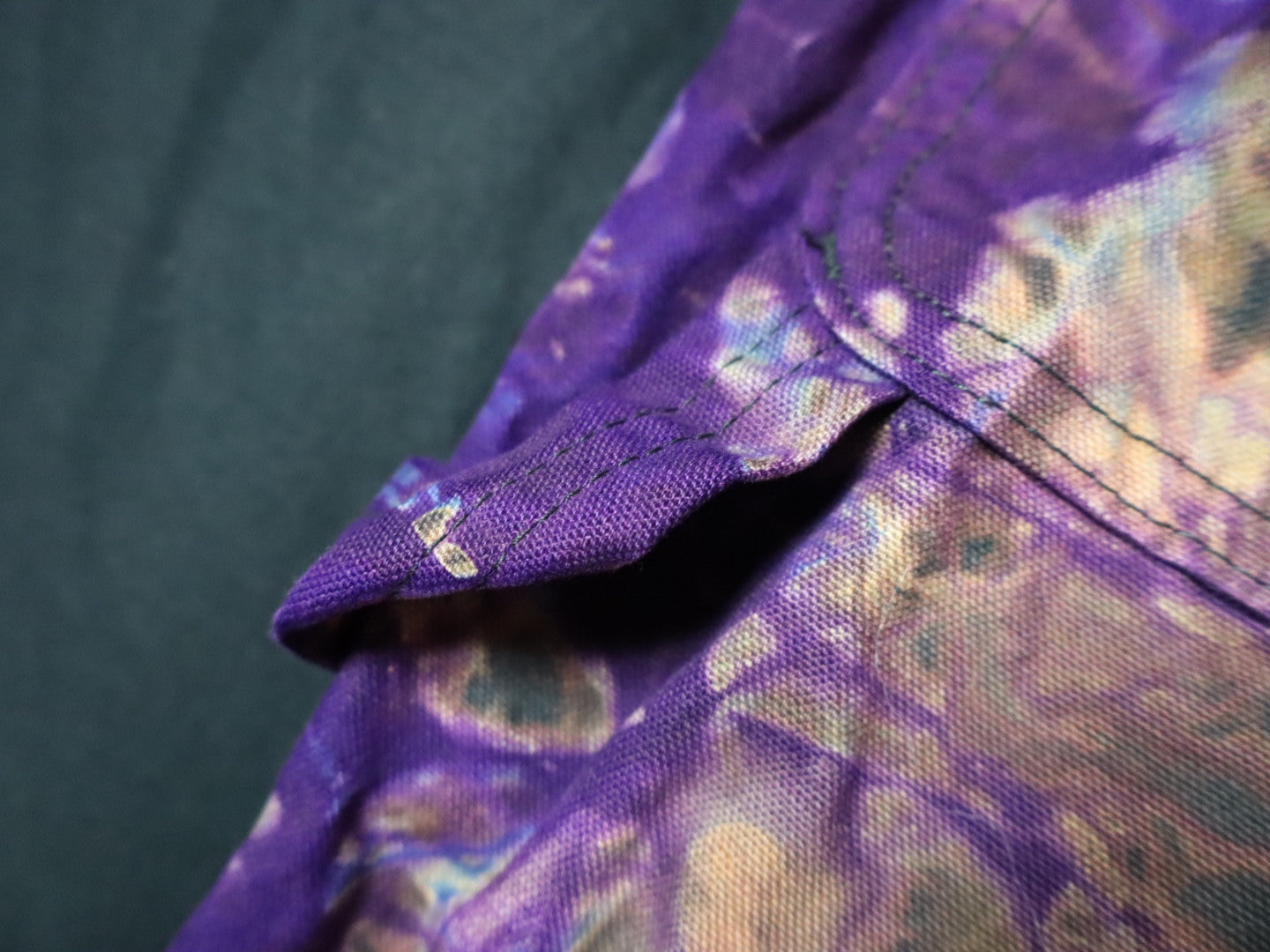 Womans Cut Royal Violet Crackle