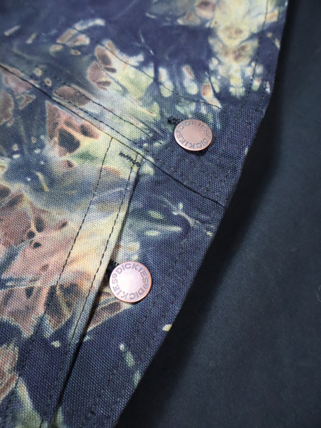 Womans Cut Alpine Crackle