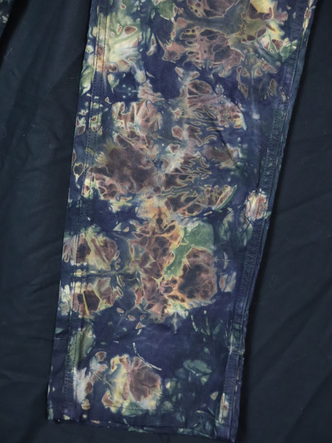 Womans Cut Alpine Crackle