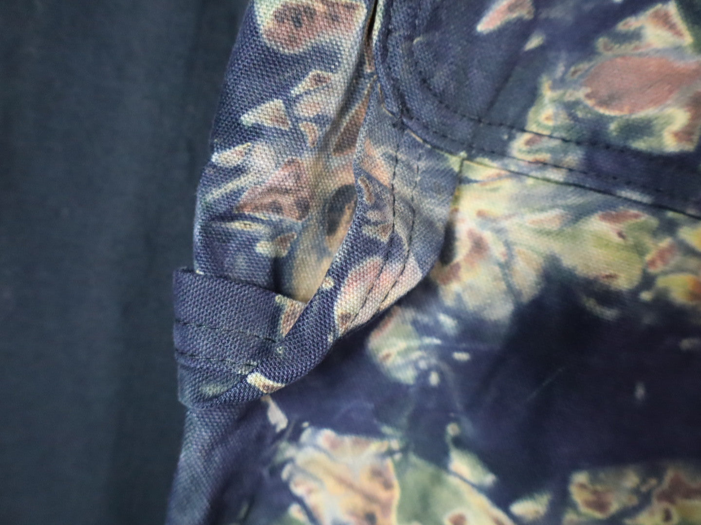 Womans Cut Alpine Crackle